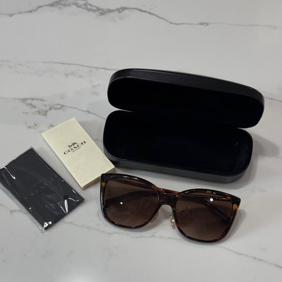 Coach Accessories - Coach Brown Tortoise Cat-Eye Sunglasses with Brown Gradient Lenses